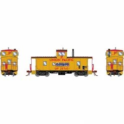 Athearn HO ICC Caboose CA-10 with Lights & Sound, UP #25747 for Cabooses